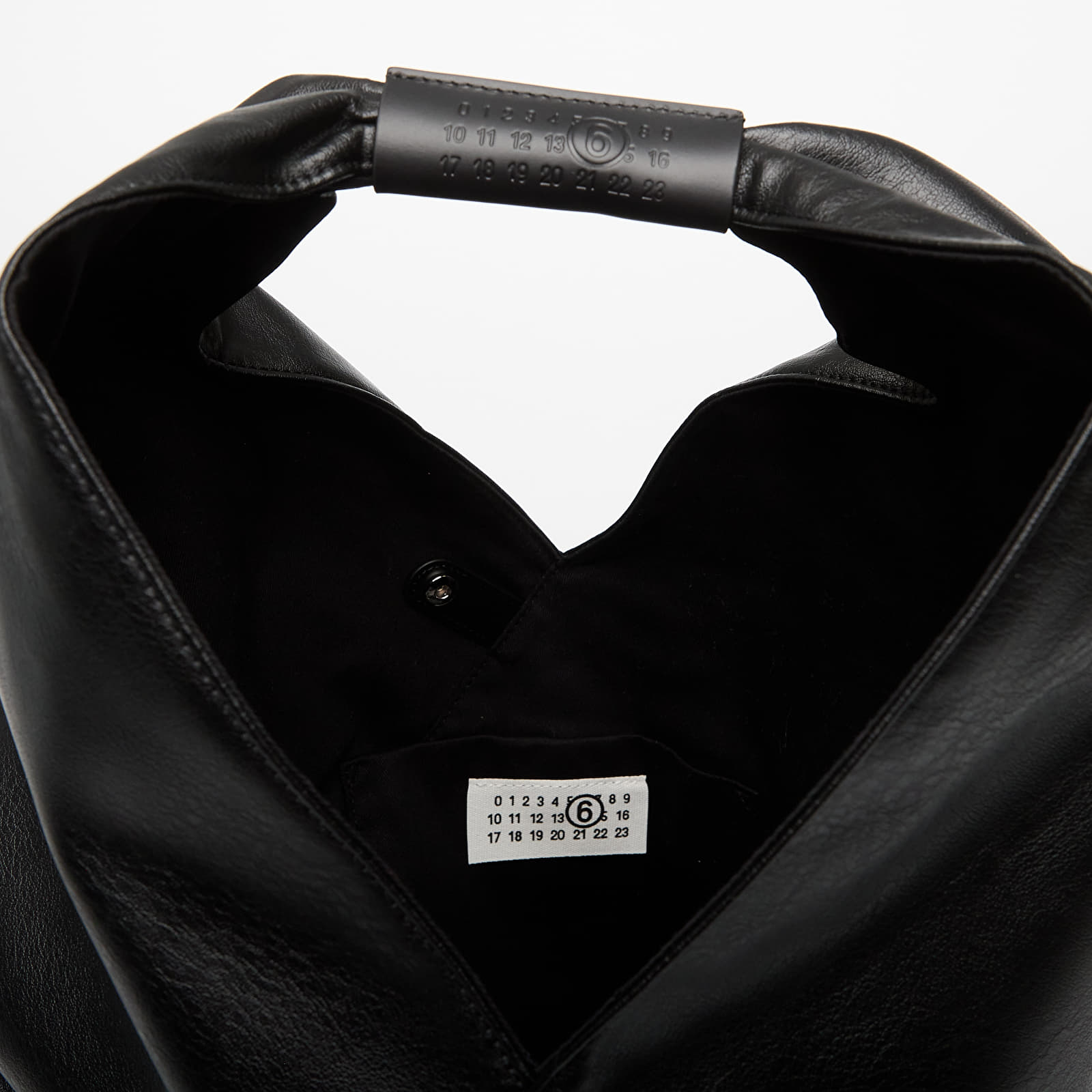 Dámské tašky přes rameno MM6 Handbag Black