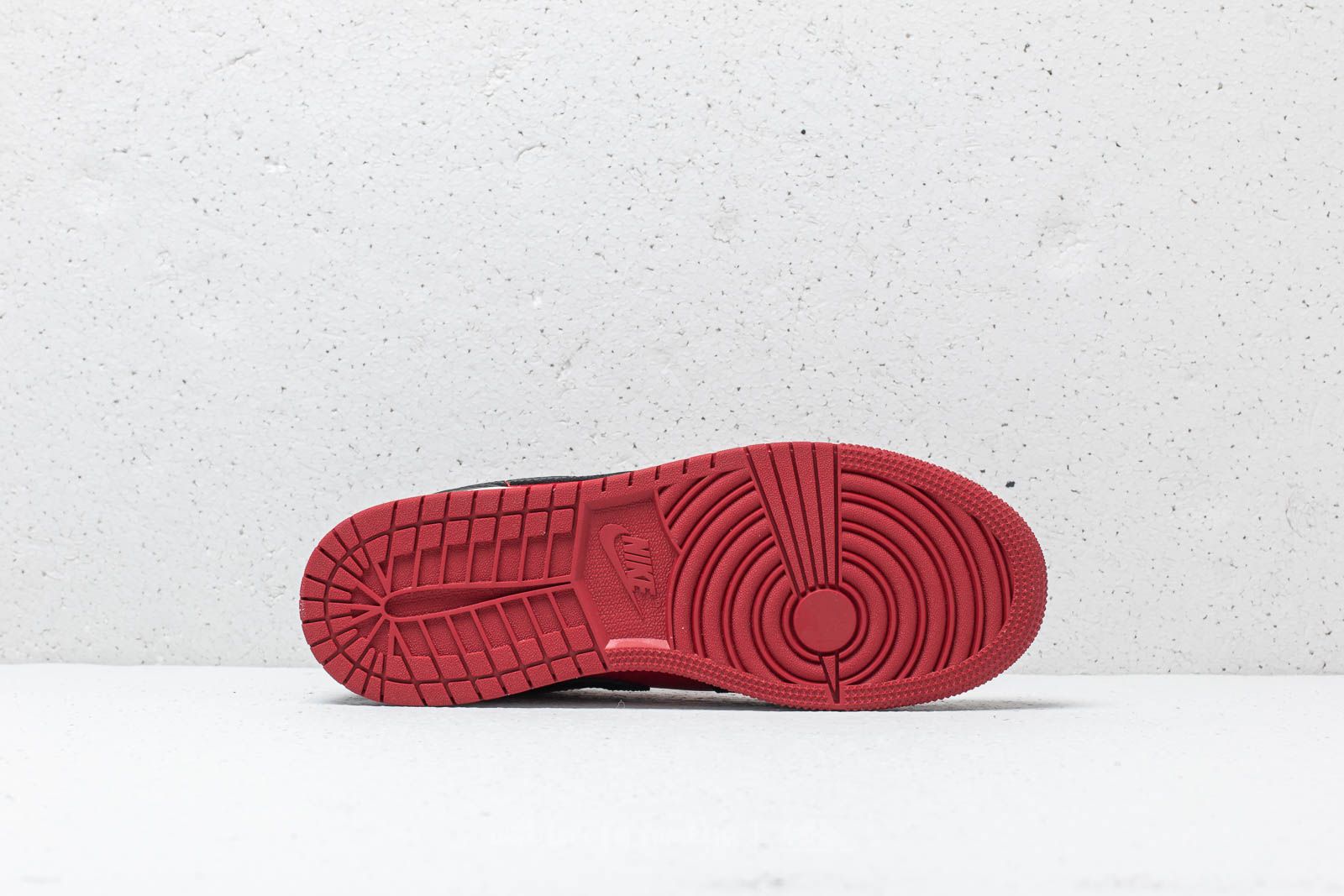 Kids' sneakers and shoes Air Jordan 1 Low (GS) Gym Red/ Black-White