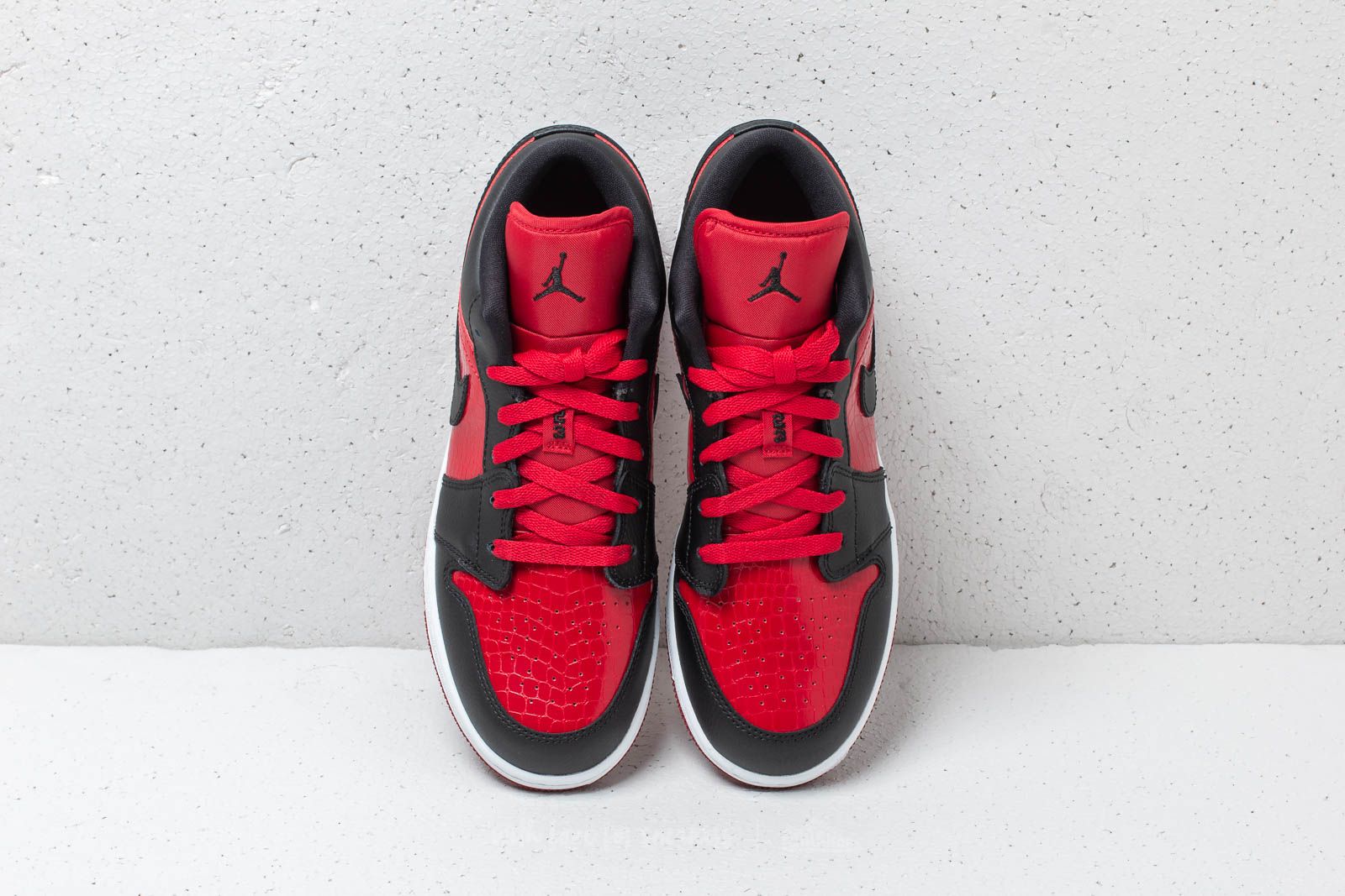 Kids' sneakers and shoes Air Jordan 1 Low (GS) Gym Red/ Black-White