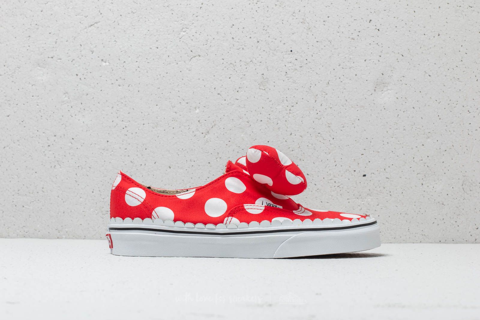 Women s shoes Vans X Disney Mickey Mouse Club Authentic Gore Minnie s Bow Tru Footshop