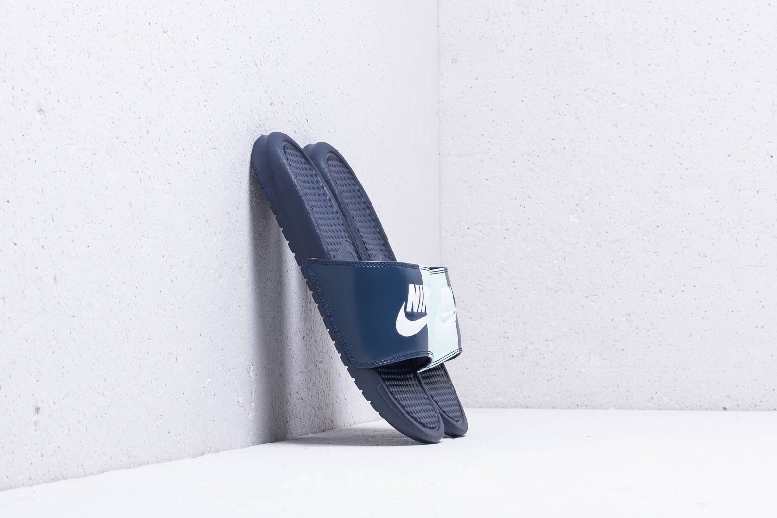 Women's shoes Nike WMNS Benassi JDI Obsidian/ White-Obsidian-Igloo