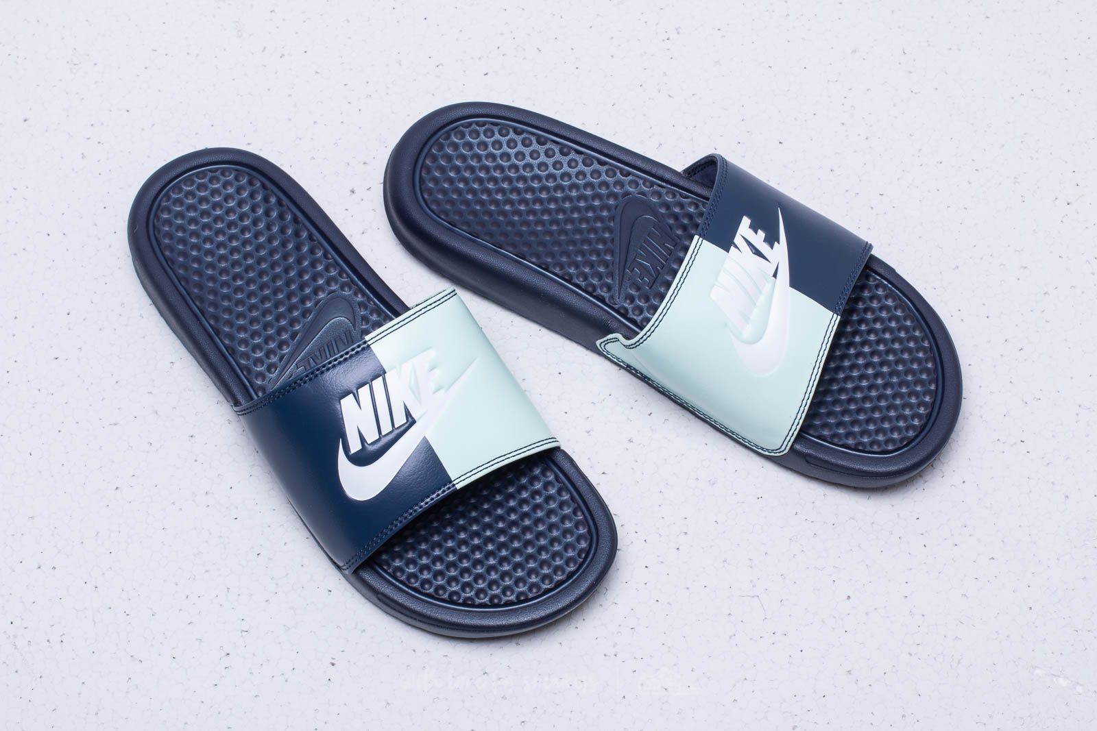 Women's shoes Nike WMNS Benassi JDI Obsidian/ White-Obsidian-Igloo