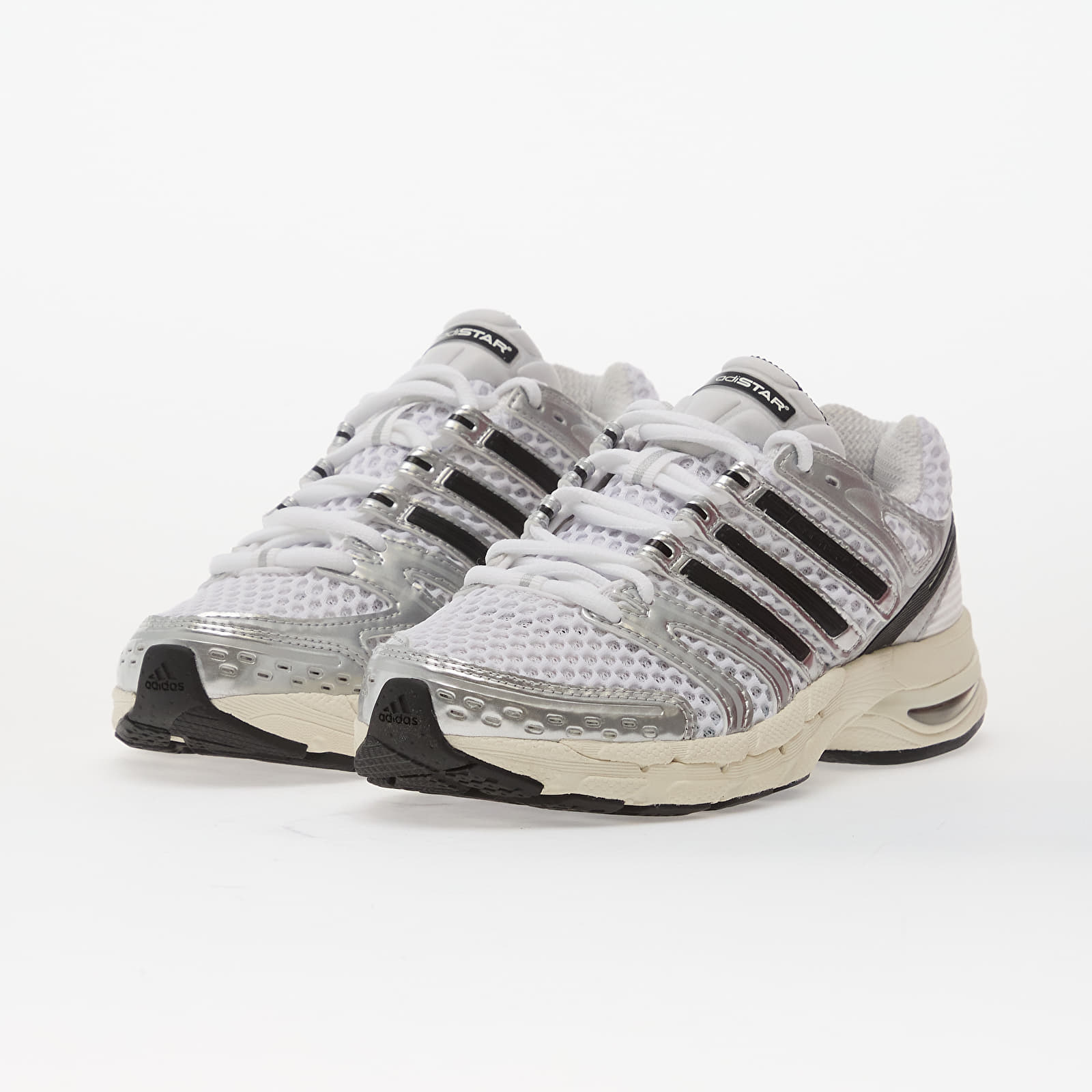 Ženski čevlji adidas Adistar Control 5 W Ftw White/ Core Black/ Silver Metallic