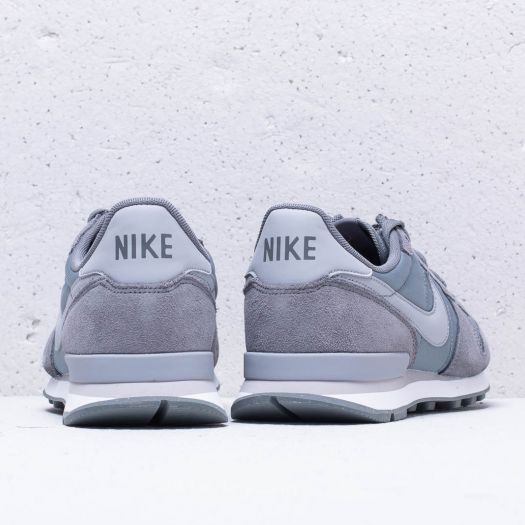 Nike internationalist se grey discount