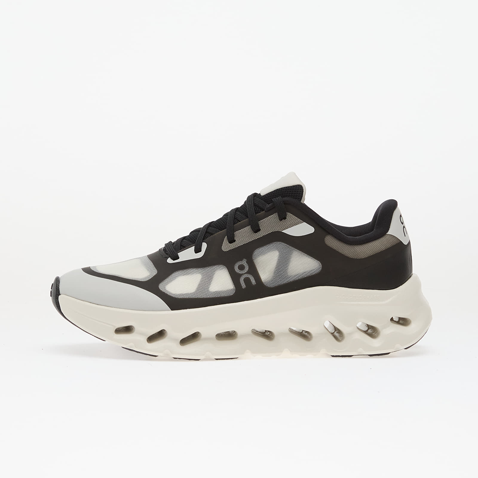 Women's shoes On W Cloudtilt Remix Black/ Ivory