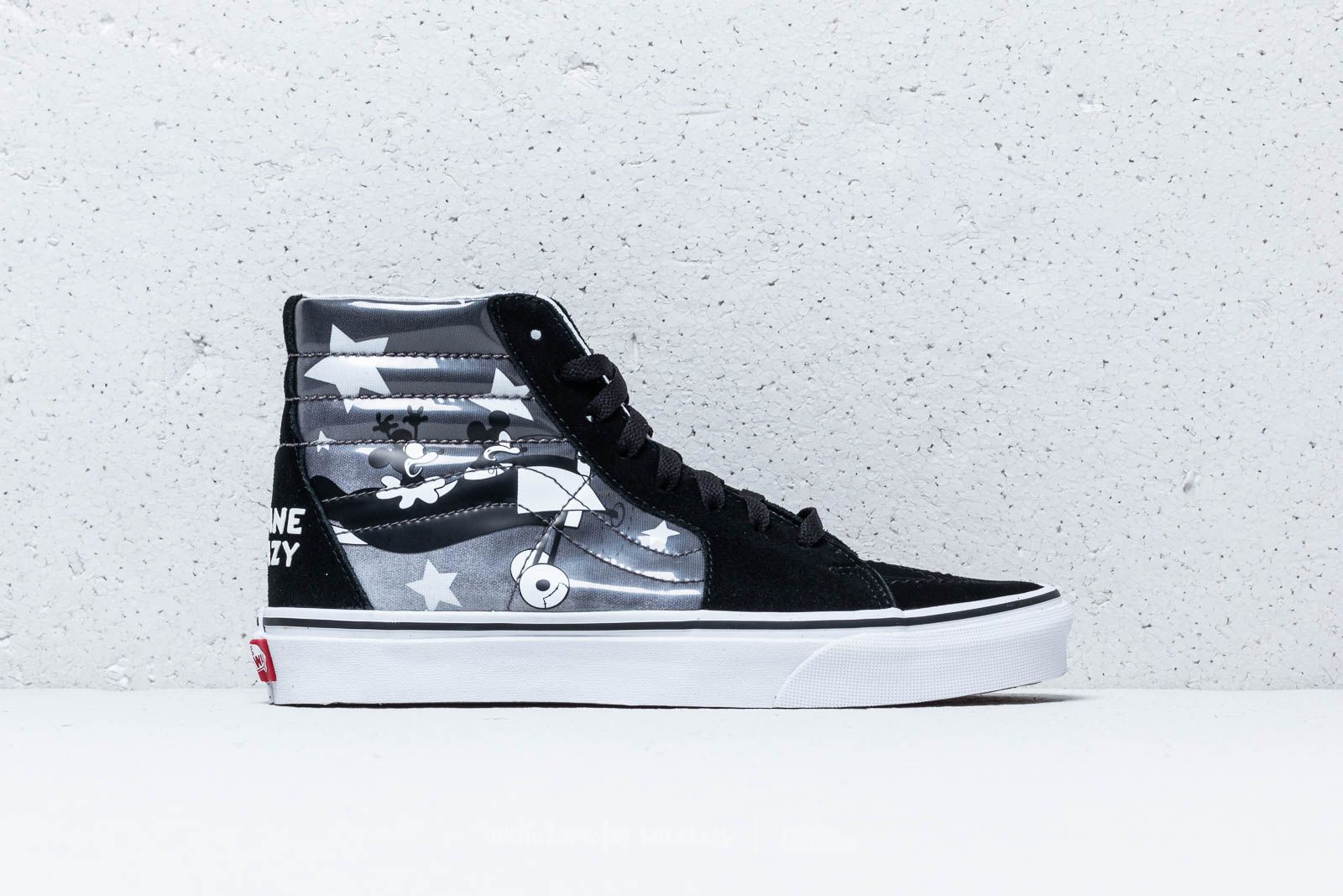 Vans x disney sk8 hi hot sale