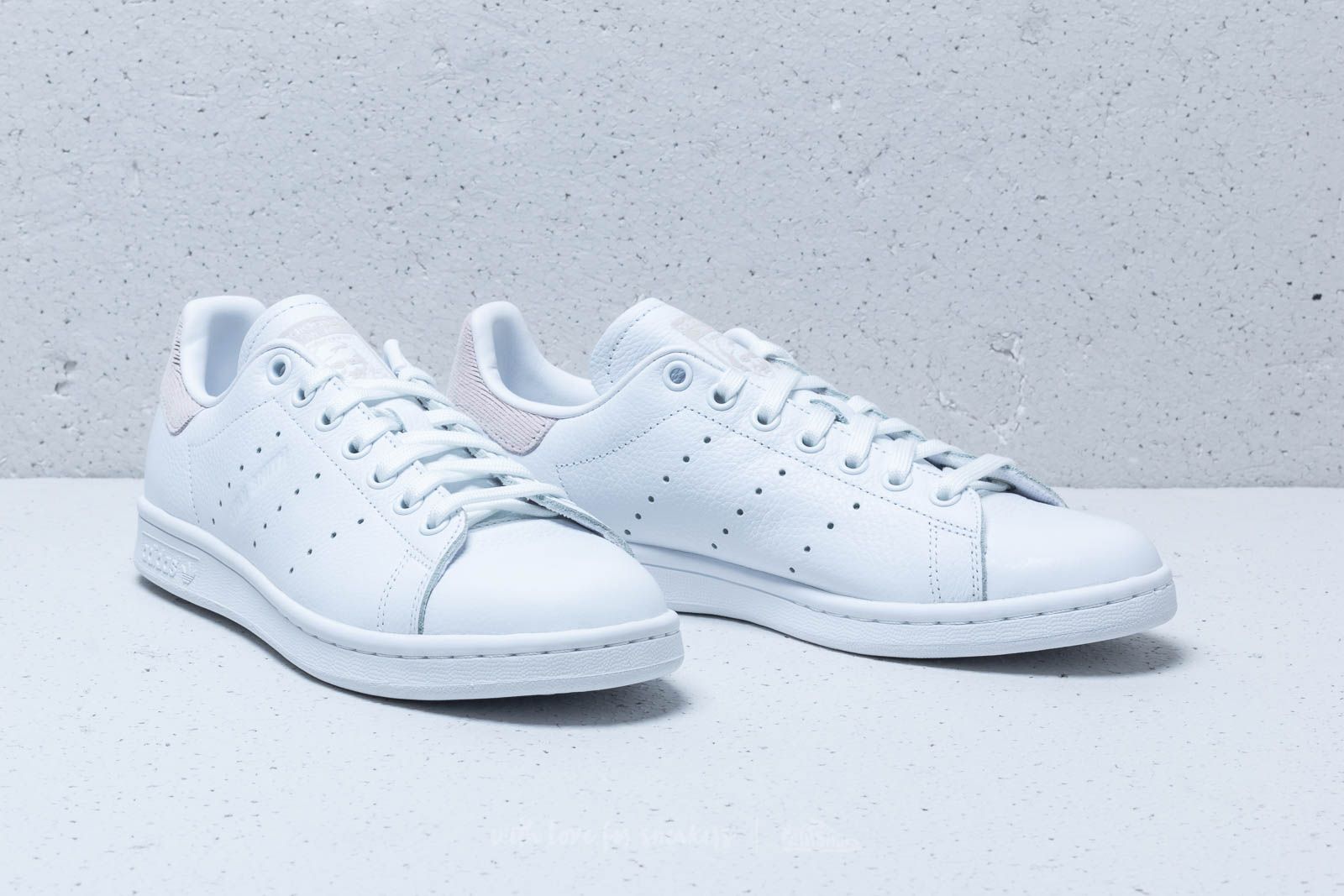 Stan smith orchid tint clearance