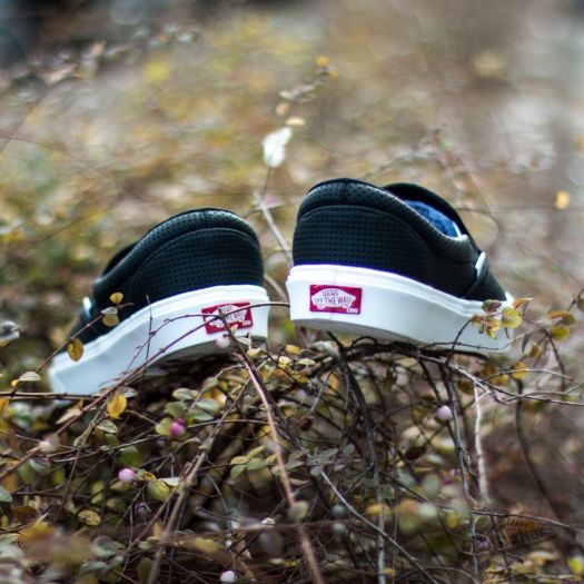 Vans classic slip on lite top
