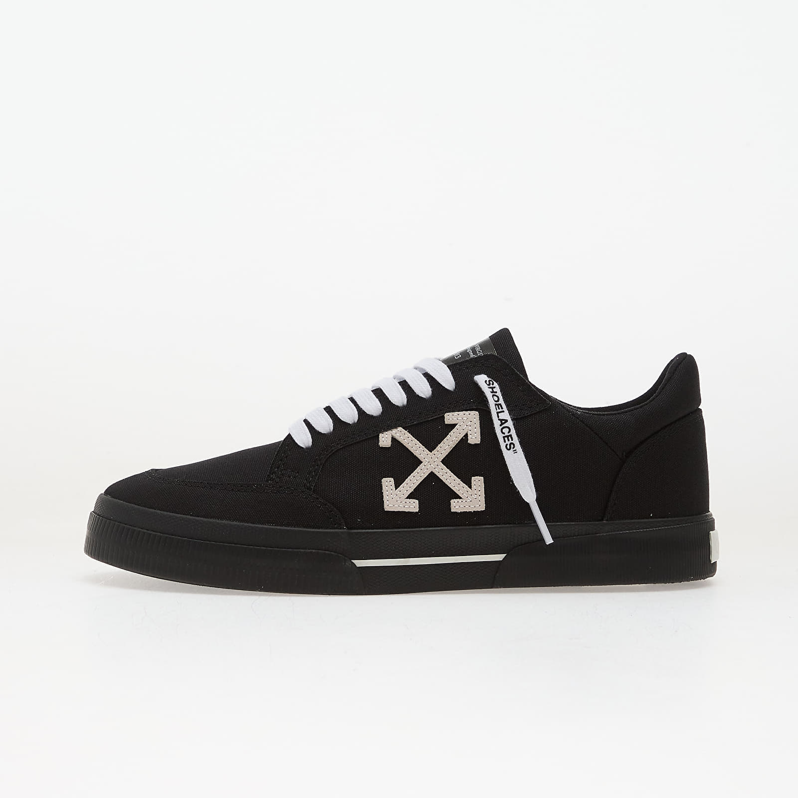 Сникърси Off-White M Vulc Low Canvas Black/ White EUR 45