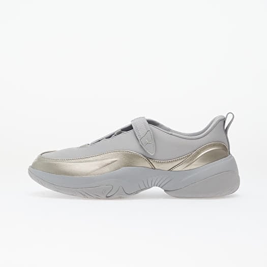 Jordan W Pointe Metallic Silver/ Photon Dust-Smoke Grey