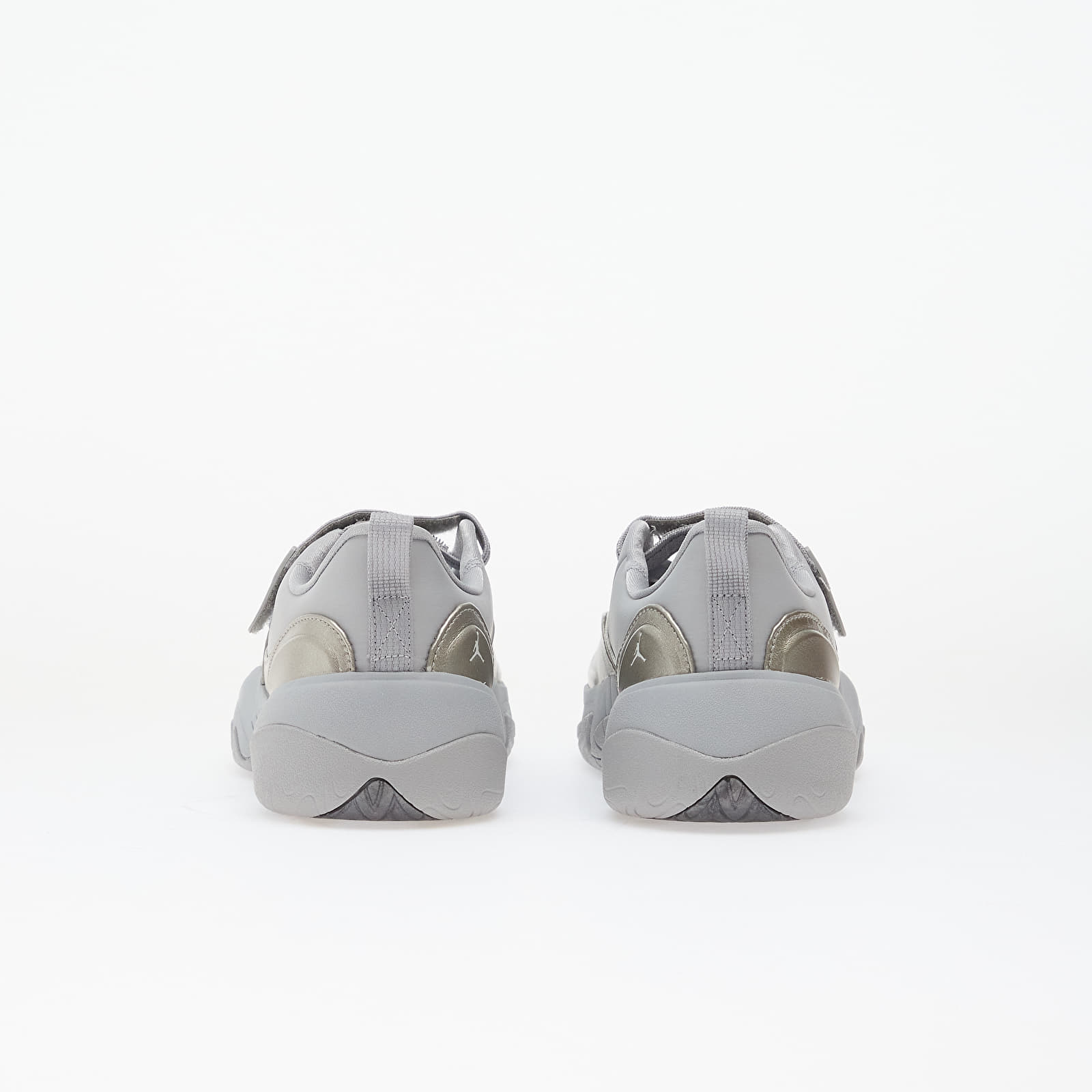 Damen Sneaker und Schuhe Jordan W Pointe Metallic Silver/ Photon Dust-Smoke Grey