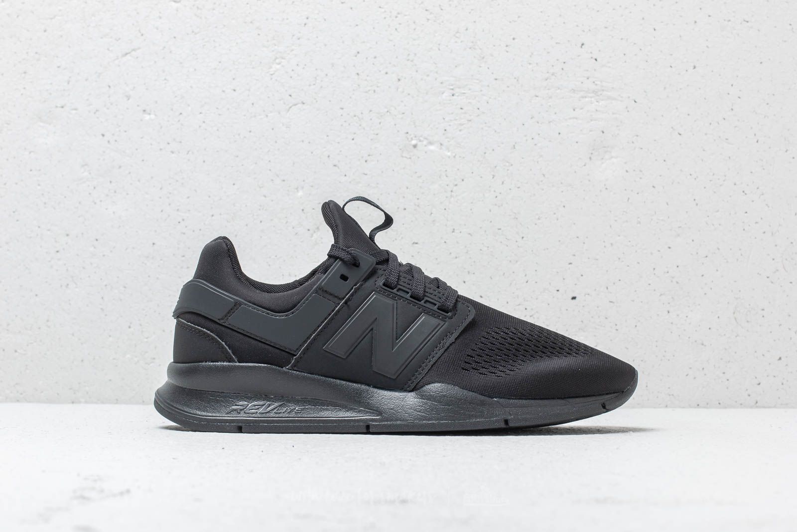 Men s shoes New Balance 247 Black Black Footshop