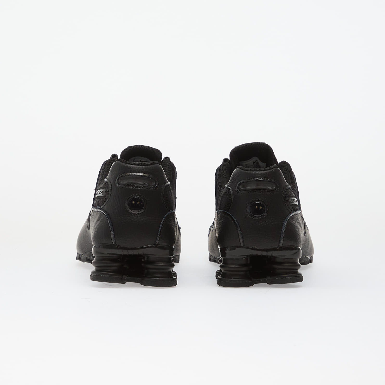 Încălțăminte și sneakerși pentru bărbați Nike Shox Nz Black/ Black-Black