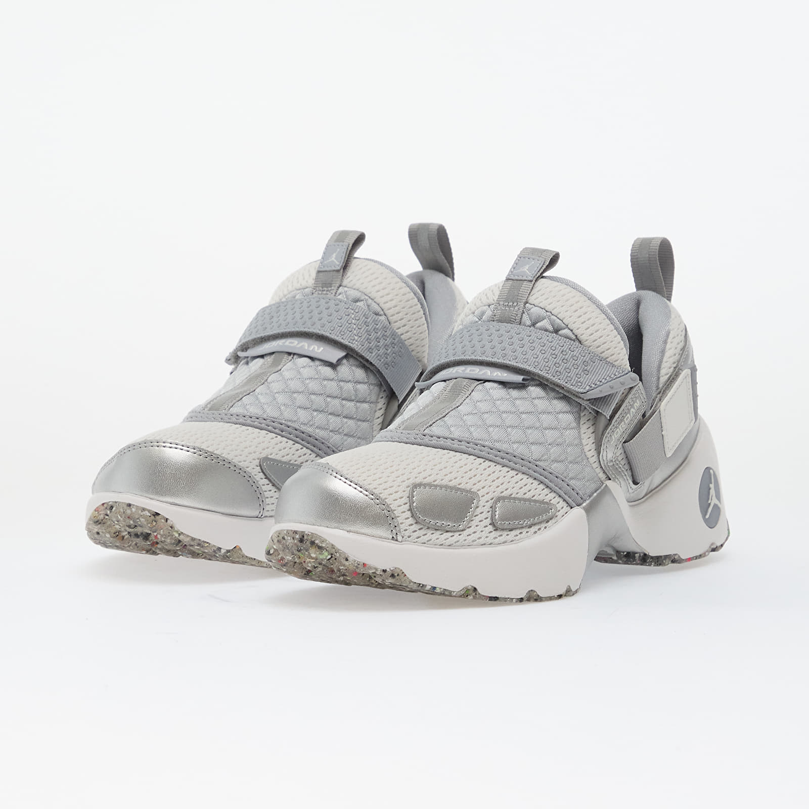 Damen Sneaker und Schuhe Jordan Trunner Lx Wolf Grey/ Summit White-Reflective Slvr