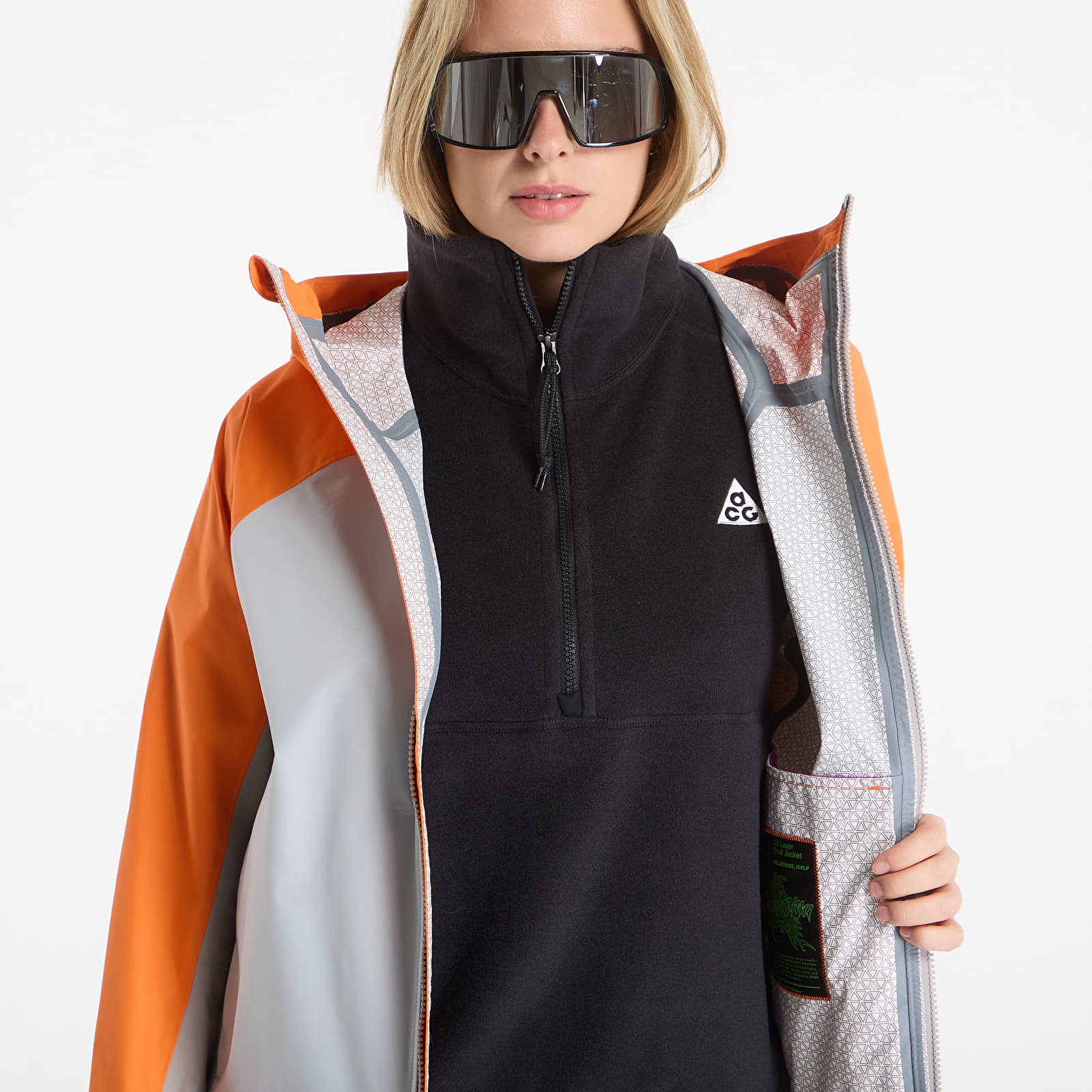 Ženske jakne Nike ACG "Phantazma" Women's Storm-FIT ADV Jacket Safety Orange/ Grey Fog/ Summit White