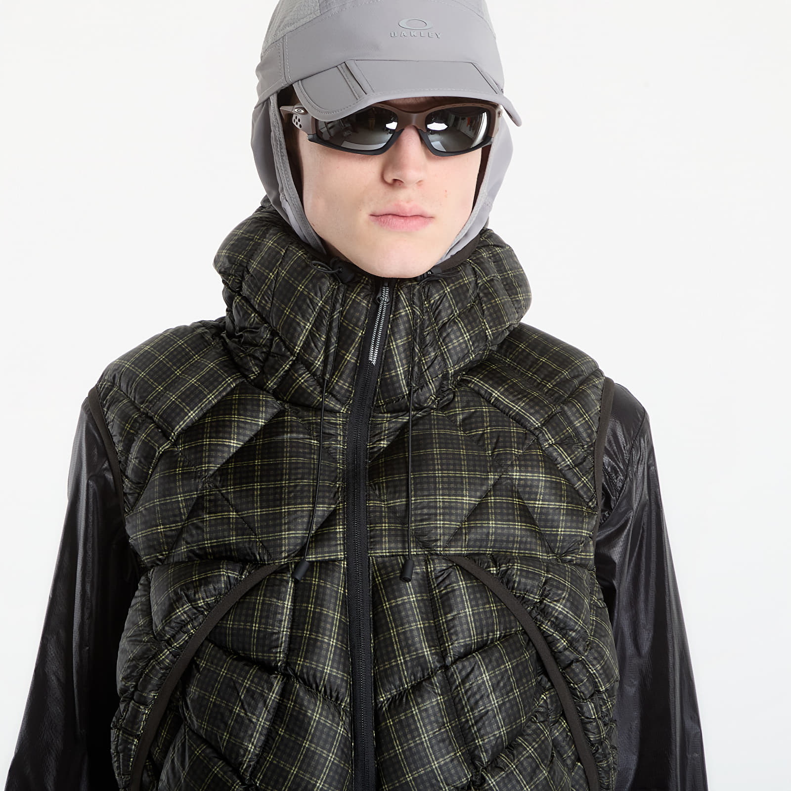 Kurtki męskie ROA Nuna 600 Fill Power Printed Check Hooded Down Vest Anthracite