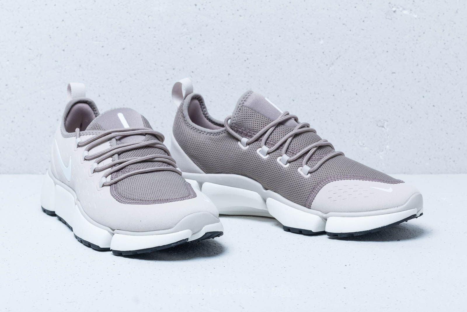 Men s shoes Nike Pocket Fly DM Desert Sand White Sepia Stone