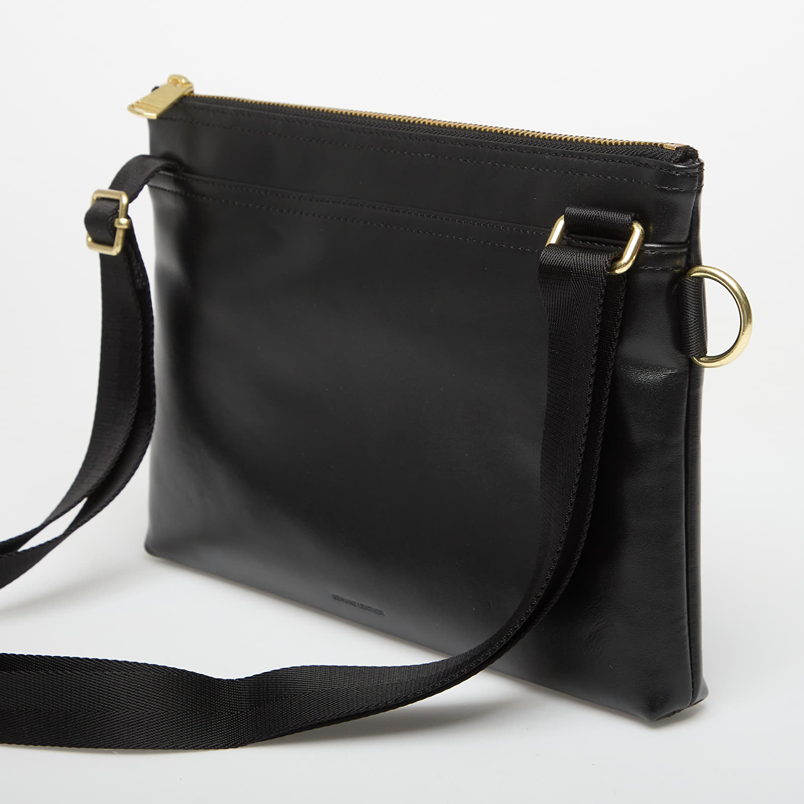 Crossbody-vesker FRED PERRY Smooth Leather Sacoche Black