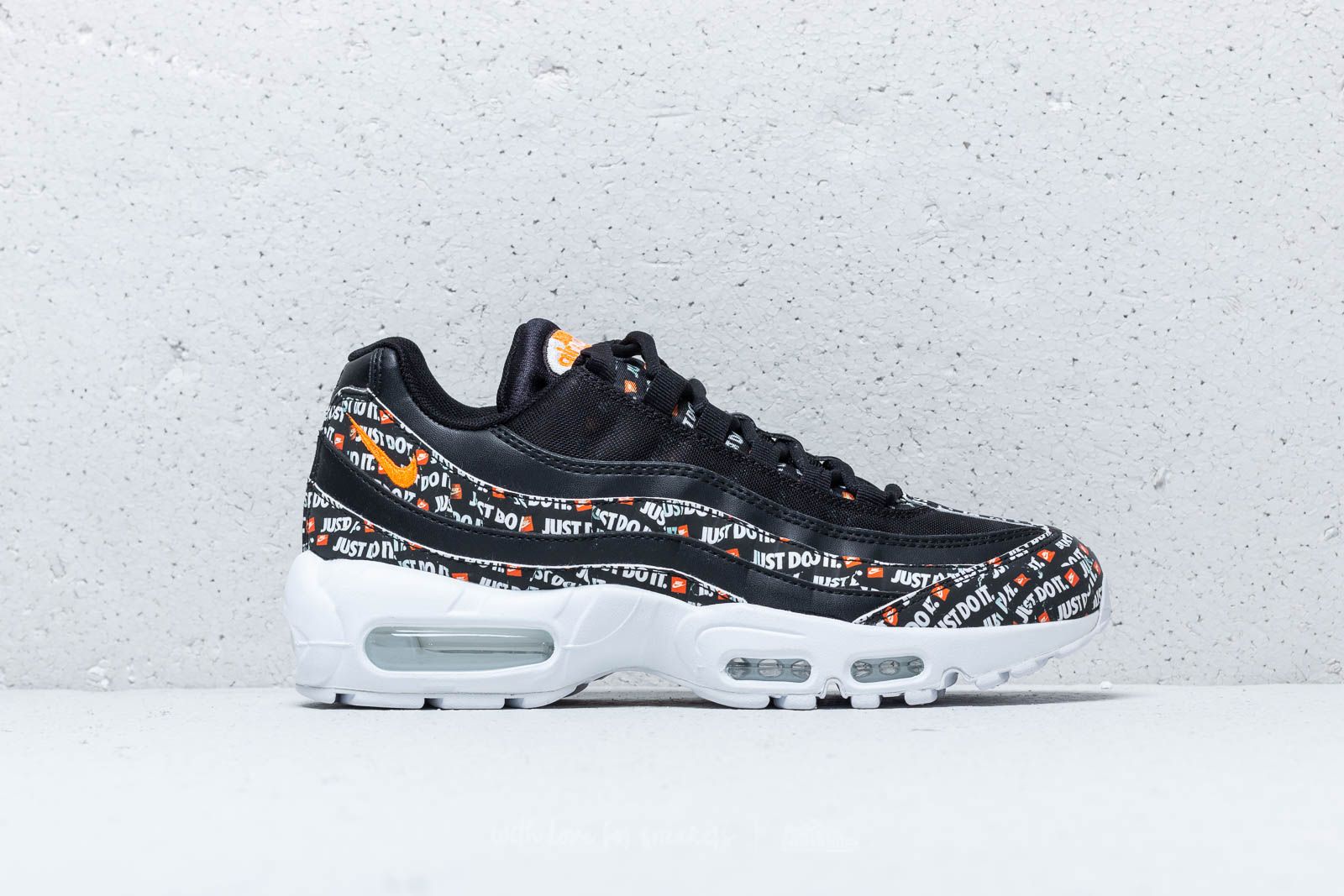 Vīriešu apavi Nike Air Max 95 SE Black/ Black-White-Total Orange