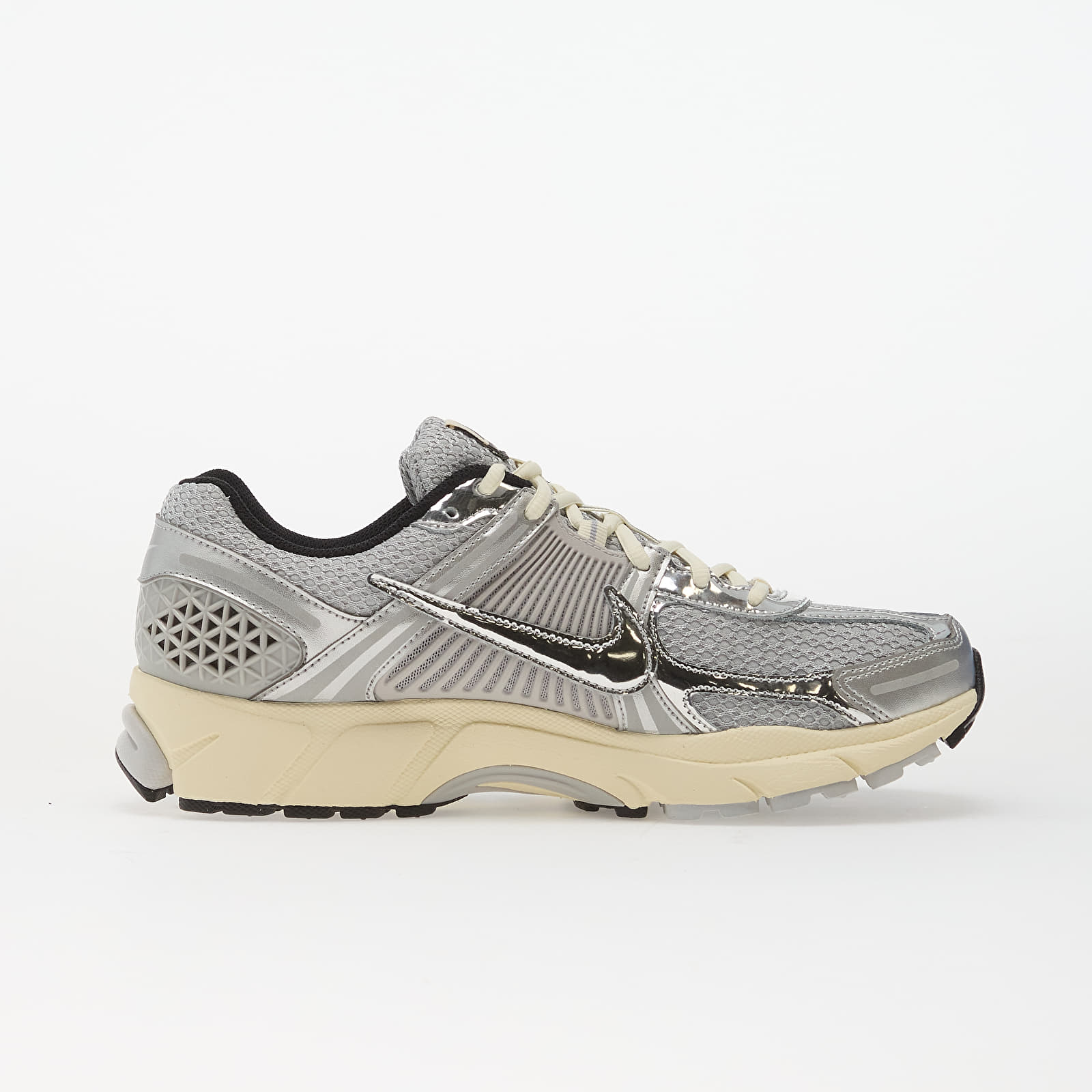 Moški čevlji Nike Zoom Vomero 5 Grey Fog/ Chrome-Metallic Silver