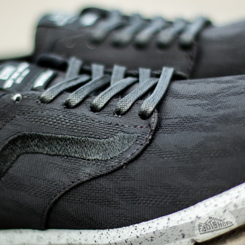 Vans lxvi iso black clearance