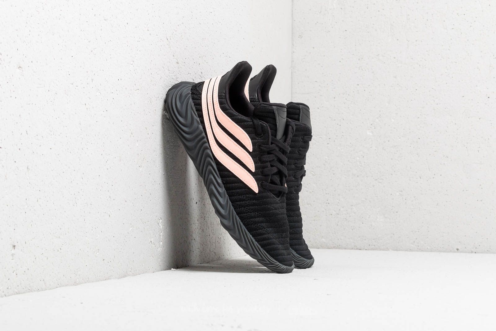 Sobakov black pink deals