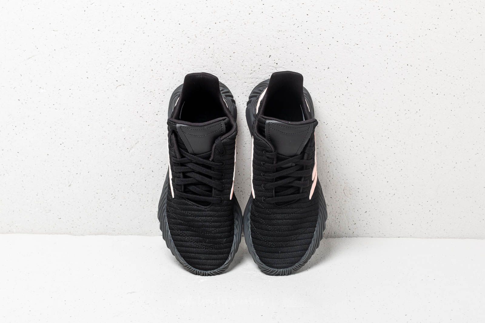 All black sobakov top