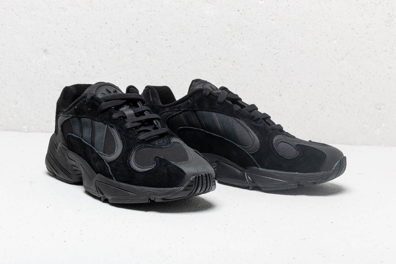Yung adidas nere prezzo on sale