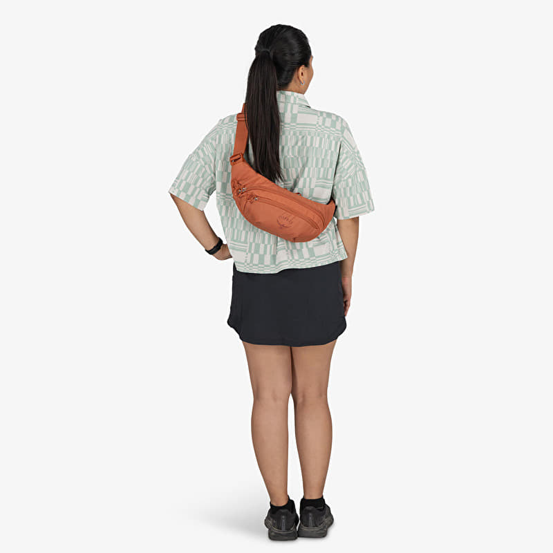 orange osprey daylite Packs Plus Daypack, O/S, Magma Orange/Re a stretch mesh side pocket for water bottles Daylite Jr. Pack | Daisy
