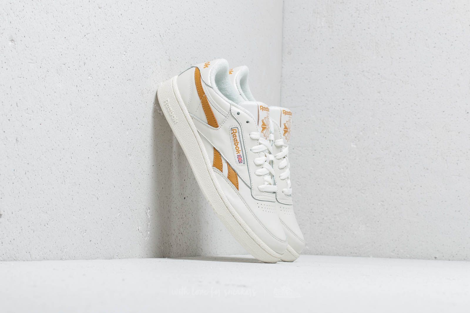 Reebok revenge plus vintage chalk deals