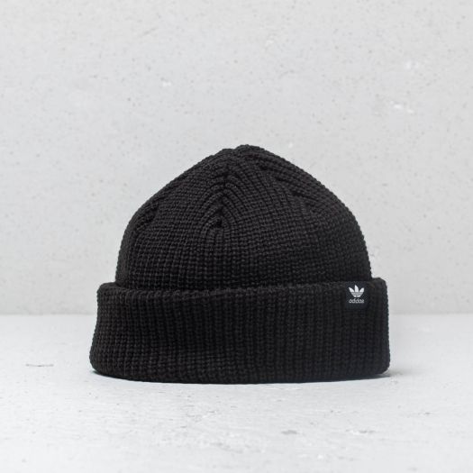 Adidas short cheap beanie