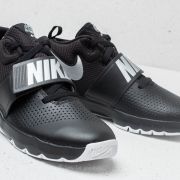 Women s shoes Nike Team Hustle D 8 GS Black Metallic Silver