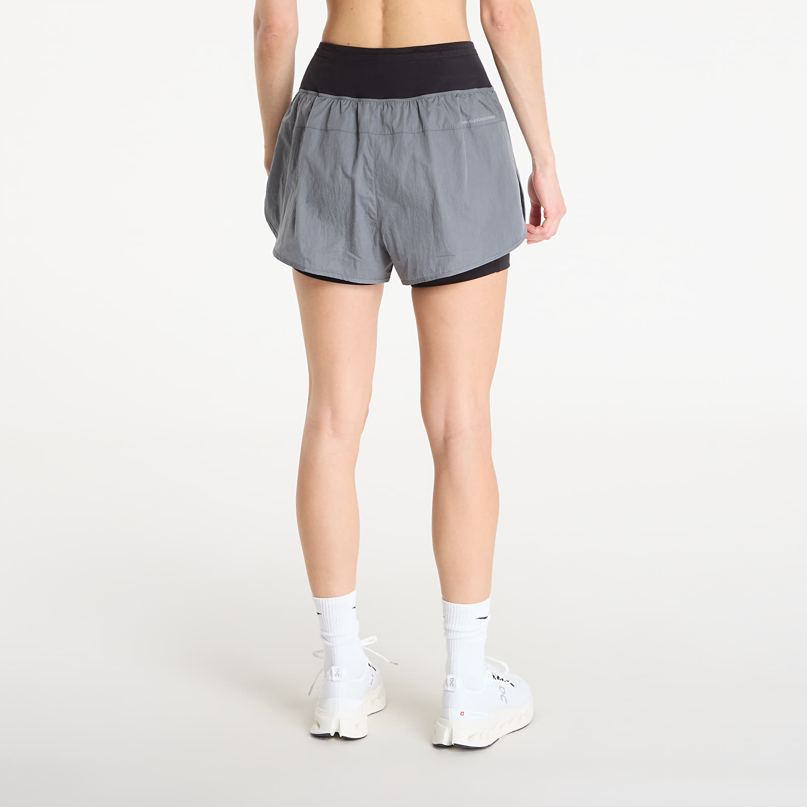 T-shirts til kvinder On Performance Volt Shorts Glacier