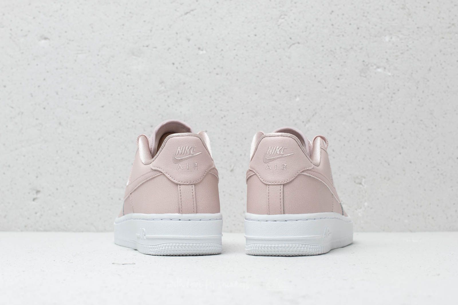 Silt red hotsell air force 1
