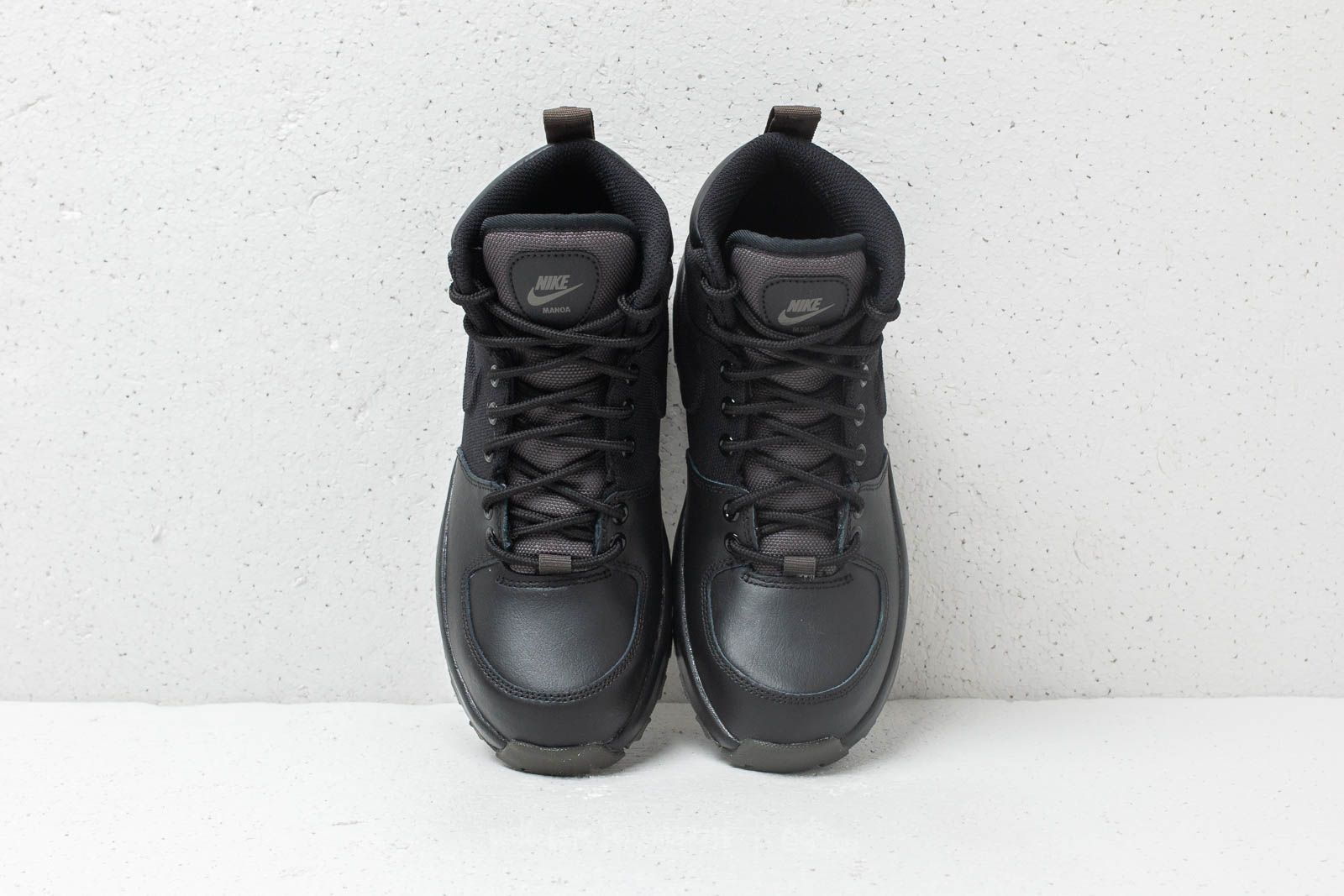 Dámské tenisky a boty Nike Manoa (GS) Black/ Black-Newsprint