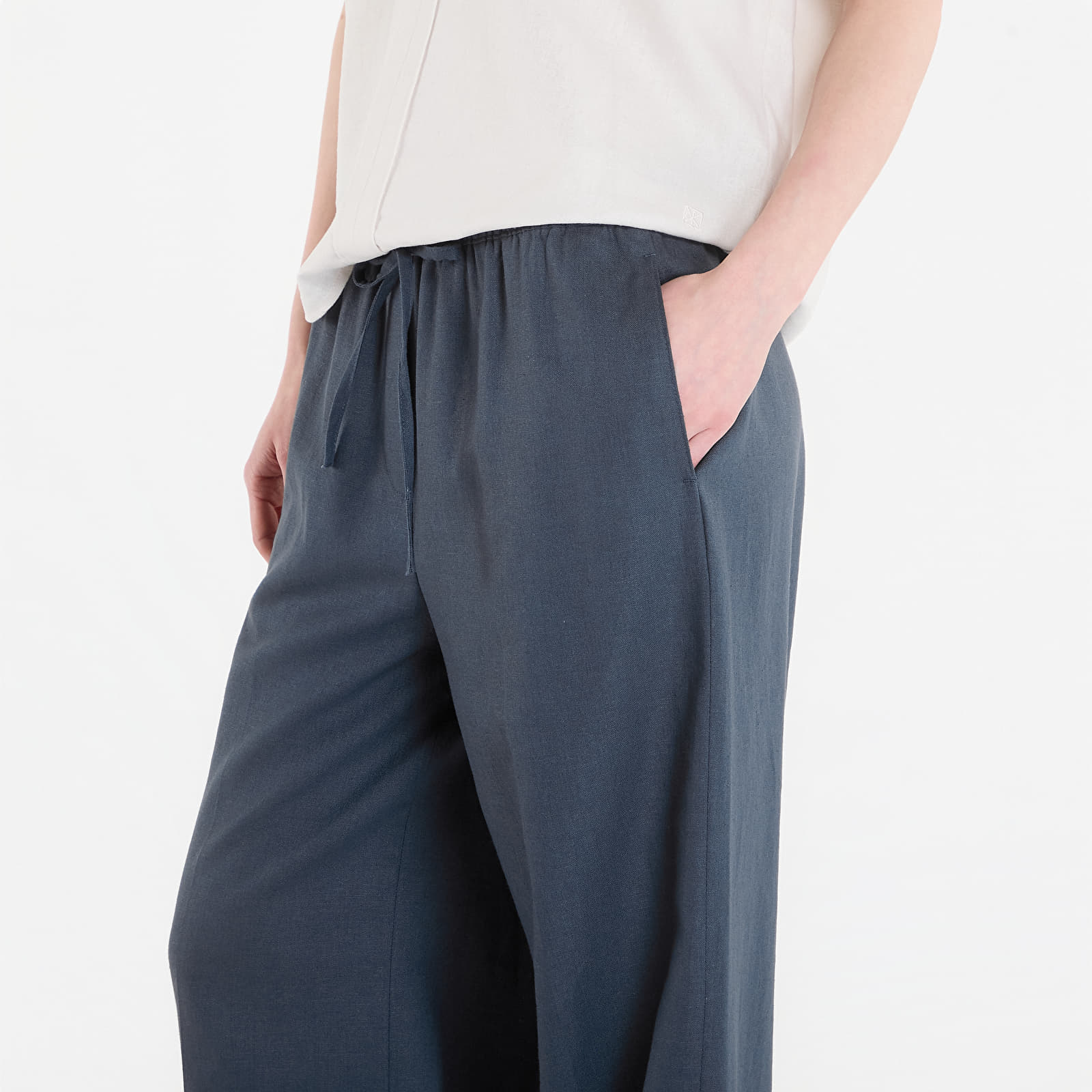 Byxor för kvinnor Calvin Klein Jeans Linen Weekend Casual Pant Biloxi Blues