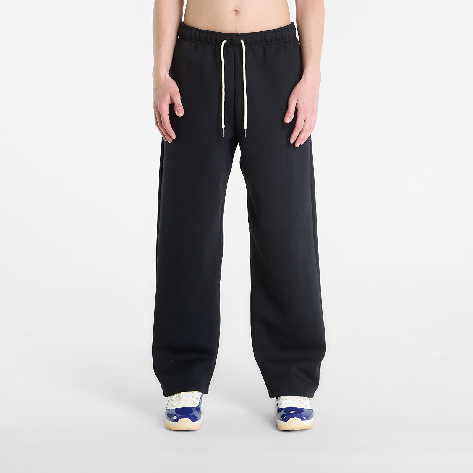 Потници Nike Standard Issue Men's Therma-FIT Brushed Open-Hem Basketball Pants Black/ Pale Ivory XL