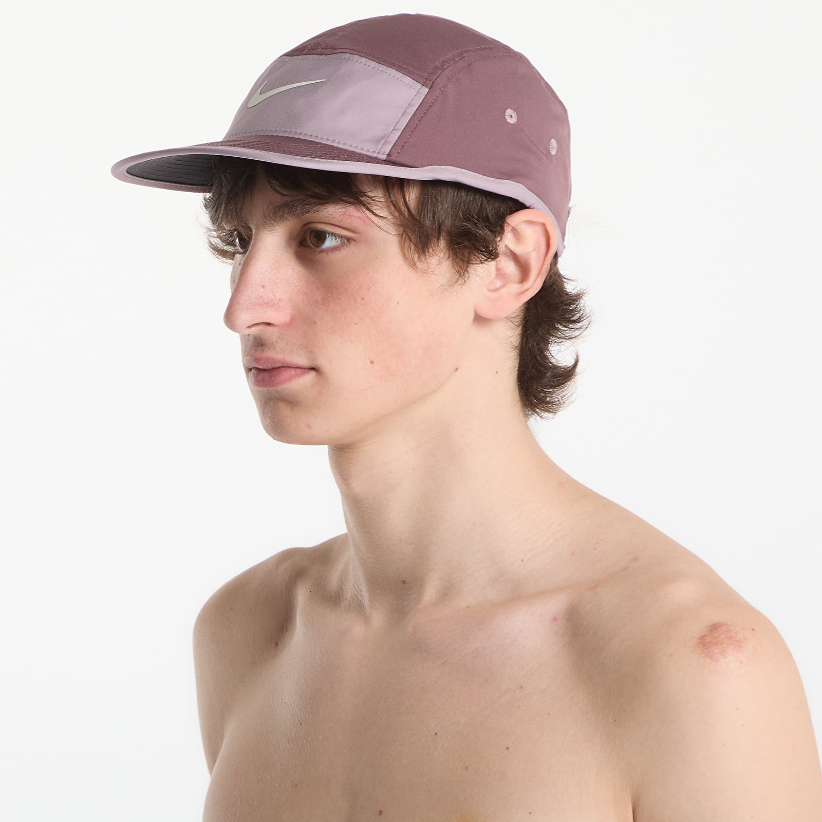Mützen für Männer Nike Fly Dri-FIT Unstructured Swoosh Cap Tattoo/ Lt Violet Ore/ Sea Glass