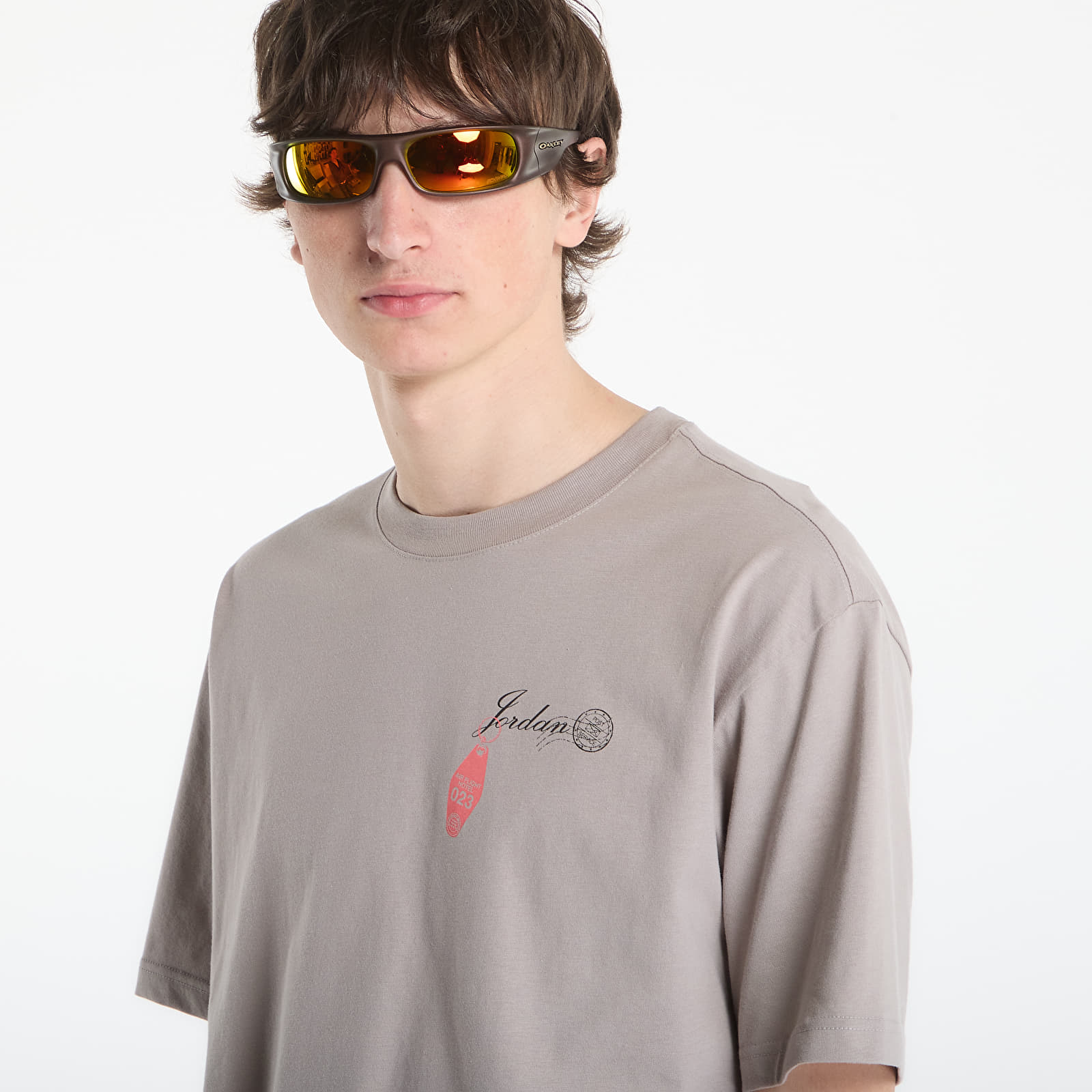 T-shirts Jordan Men's Graphic T-Shirt Enigma Stone/ Infrared 23