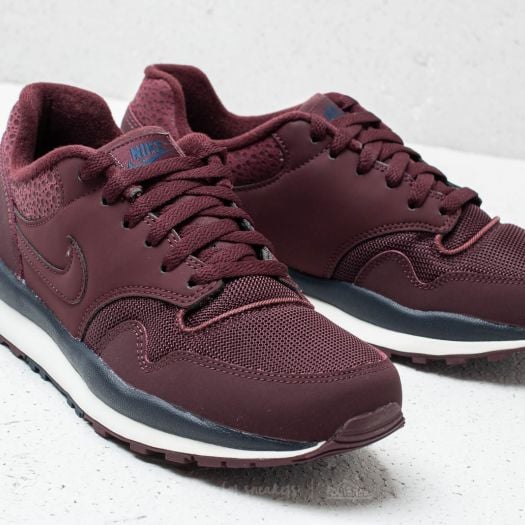 Men s shoes Nike Air Safari Burgundy Crush Burgundy Crush Footshop