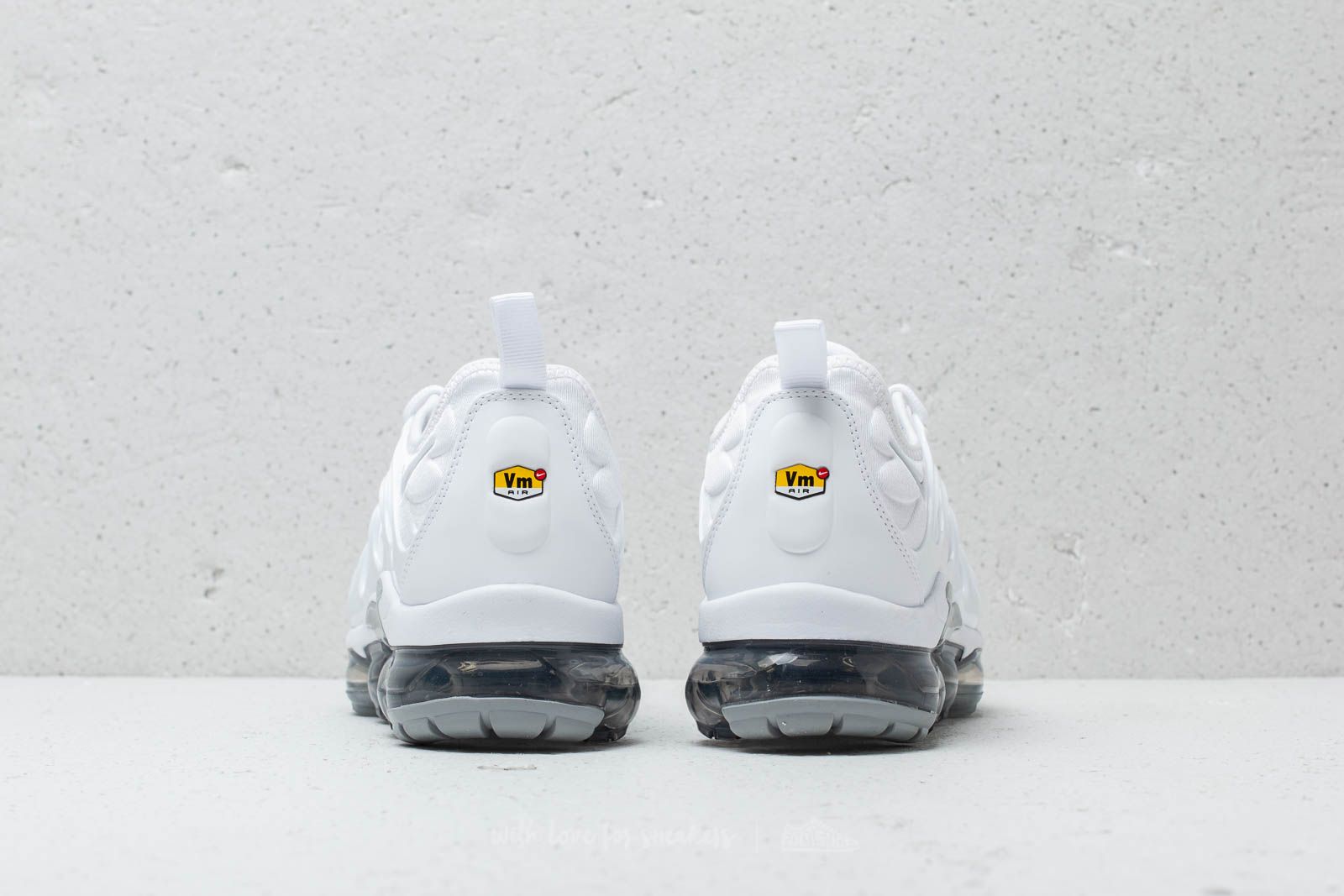 Nike air vapormax plus (white / outlet pure platinum - wolf grey)