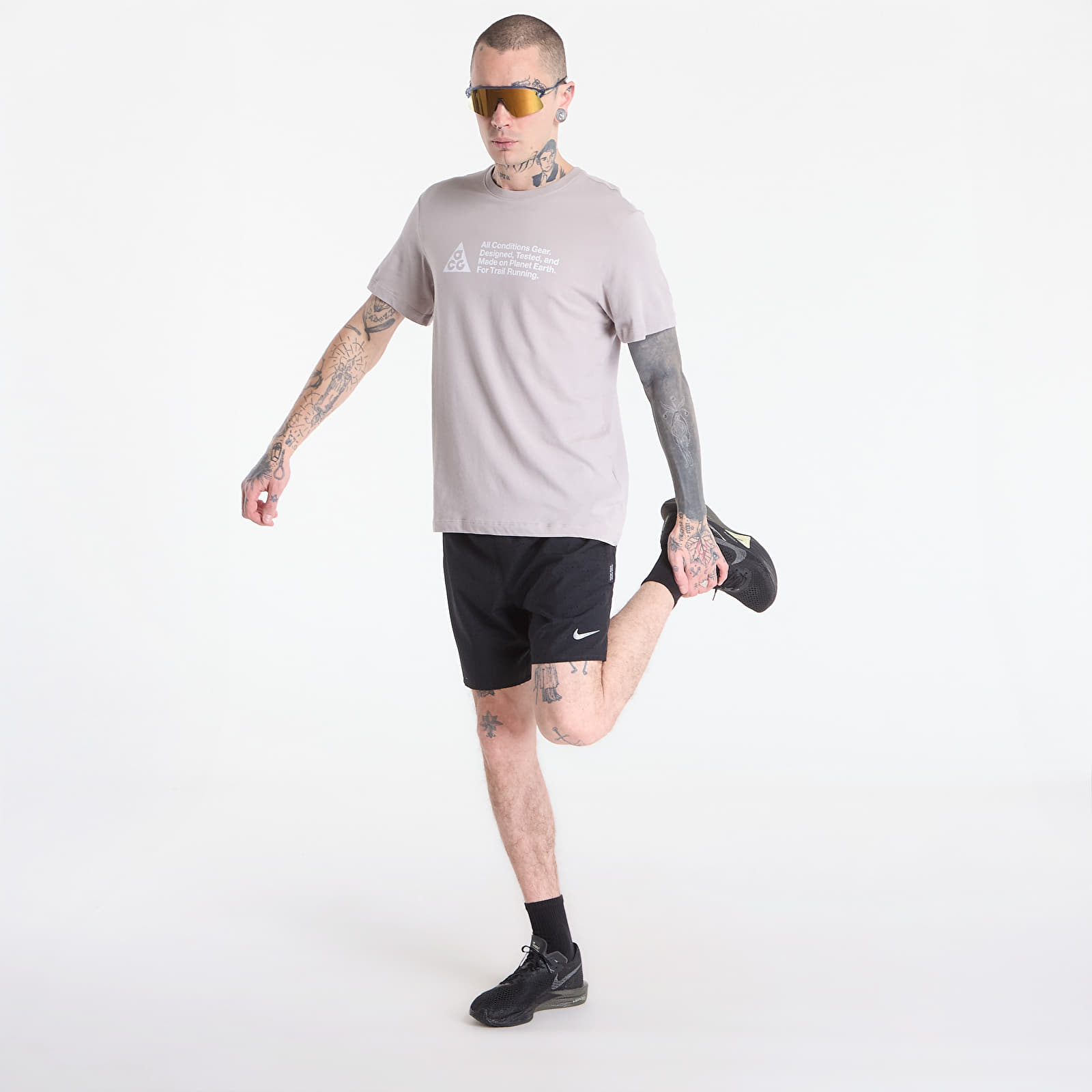 Moške kratke hlače Nike Challenger Breathe Men's Dri-FIT 7" 2-in-1 Running Shorts Black/ Black/ Black/ Reflective Silv