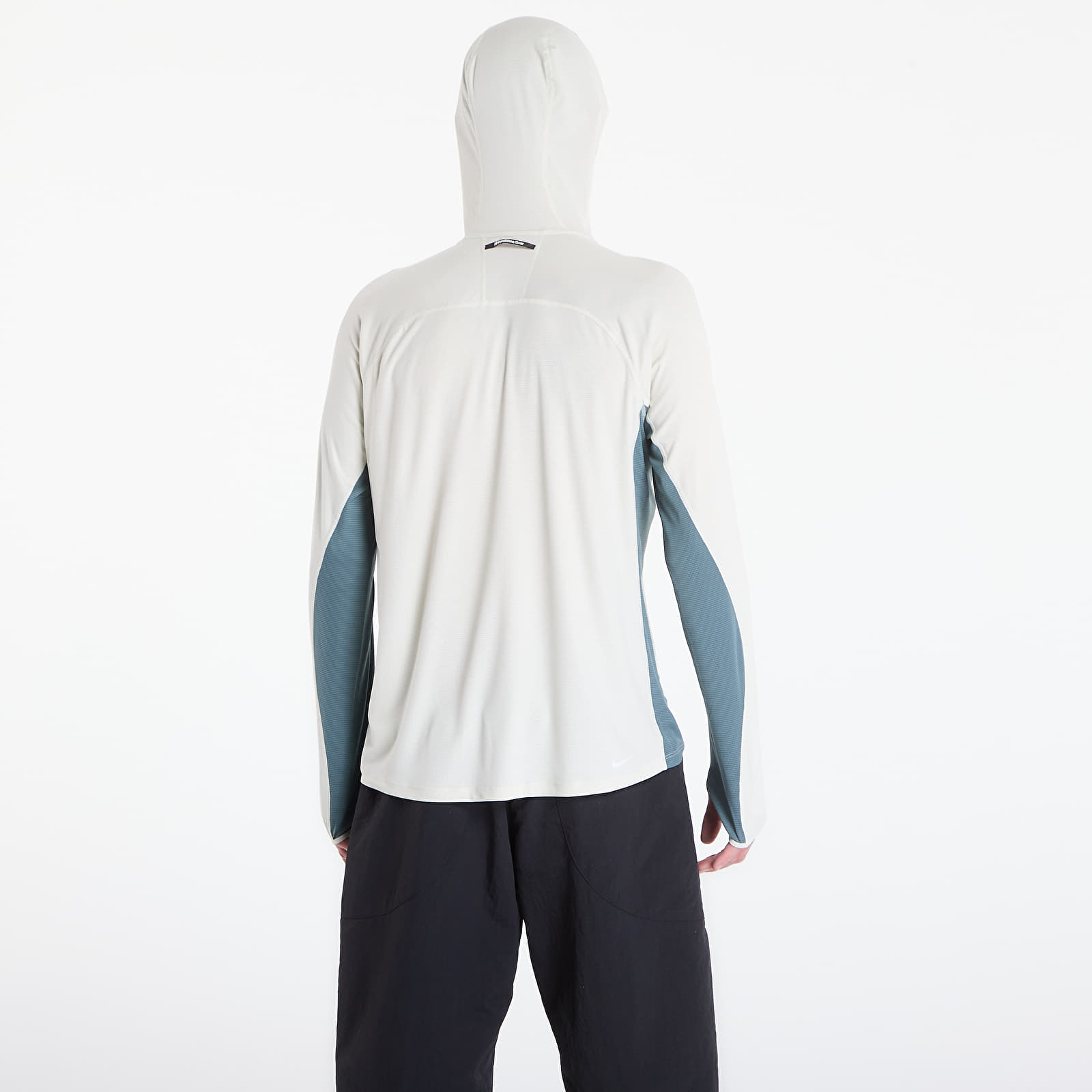 Футболки Nike ACG "Solar Chase" Men's Dri-FIT UV Long-Sleeve Hooded Top Sea Glass/ Mineral Slate/ Summit White