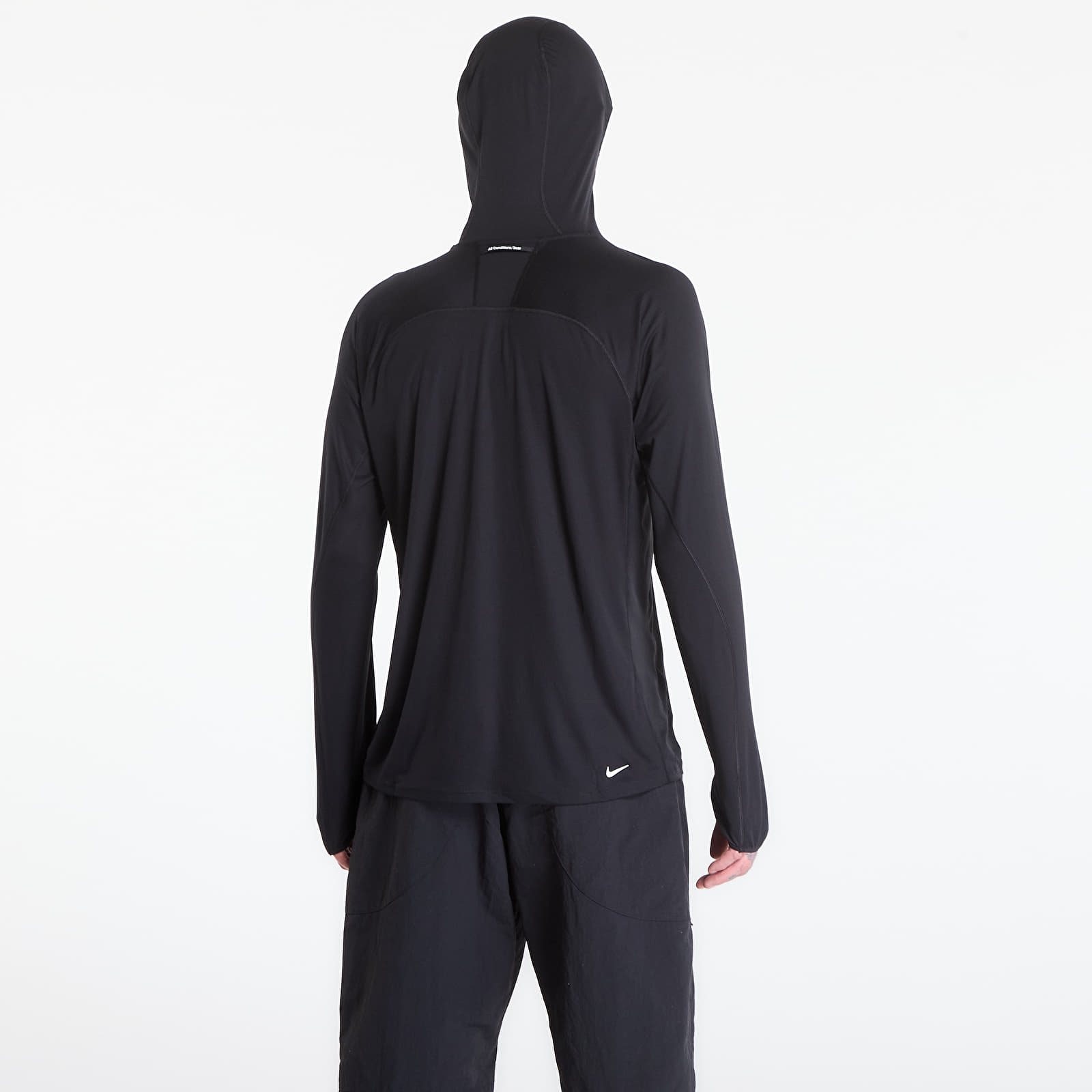 T-Shirts Nike ACG "Solar Chase" Men's Dri-FIT UV Long-Sleeve Hooded Top Black/ Black/ Summit White