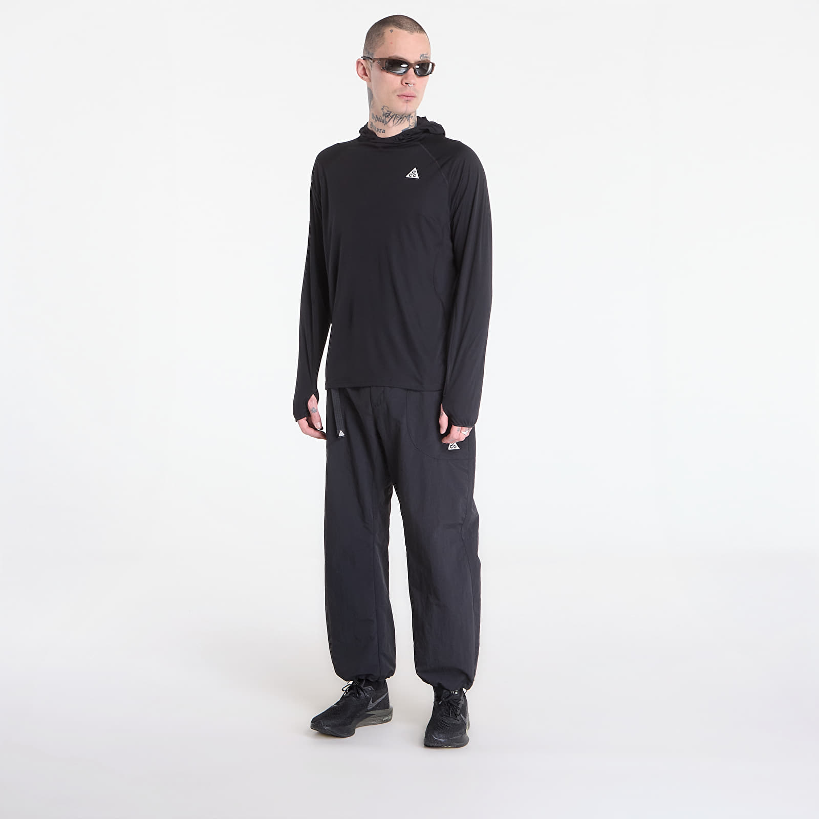 T-Shirts Nike ACG "Solar Chase" Men's Dri-FIT UV Long-Sleeve Hooded Top Black/ Black/ Summit White