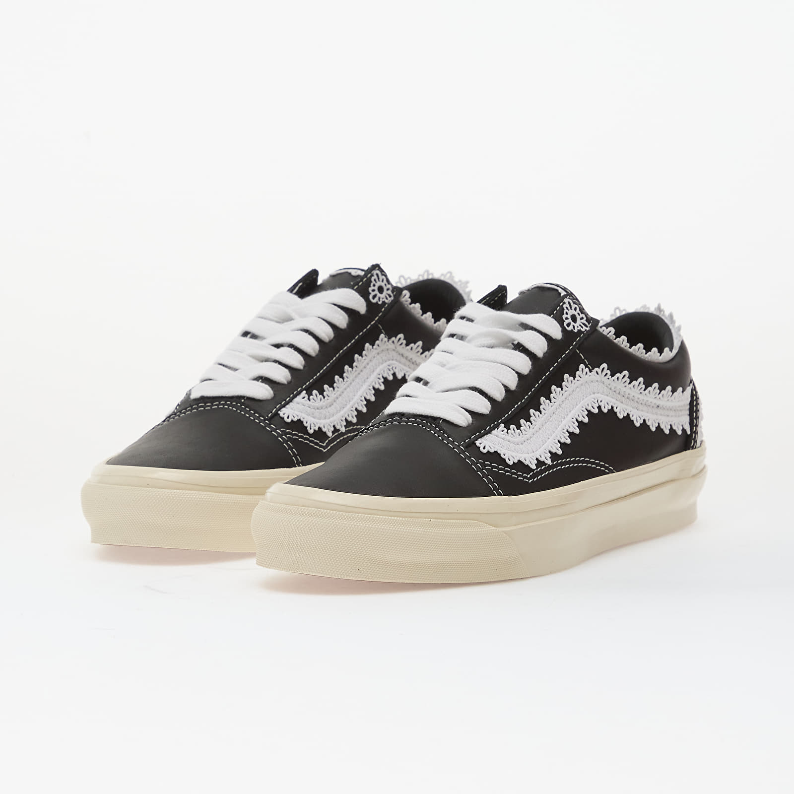 Herren Sneaker und Schuhe Vans LX Old Skool Coquette Black/ White