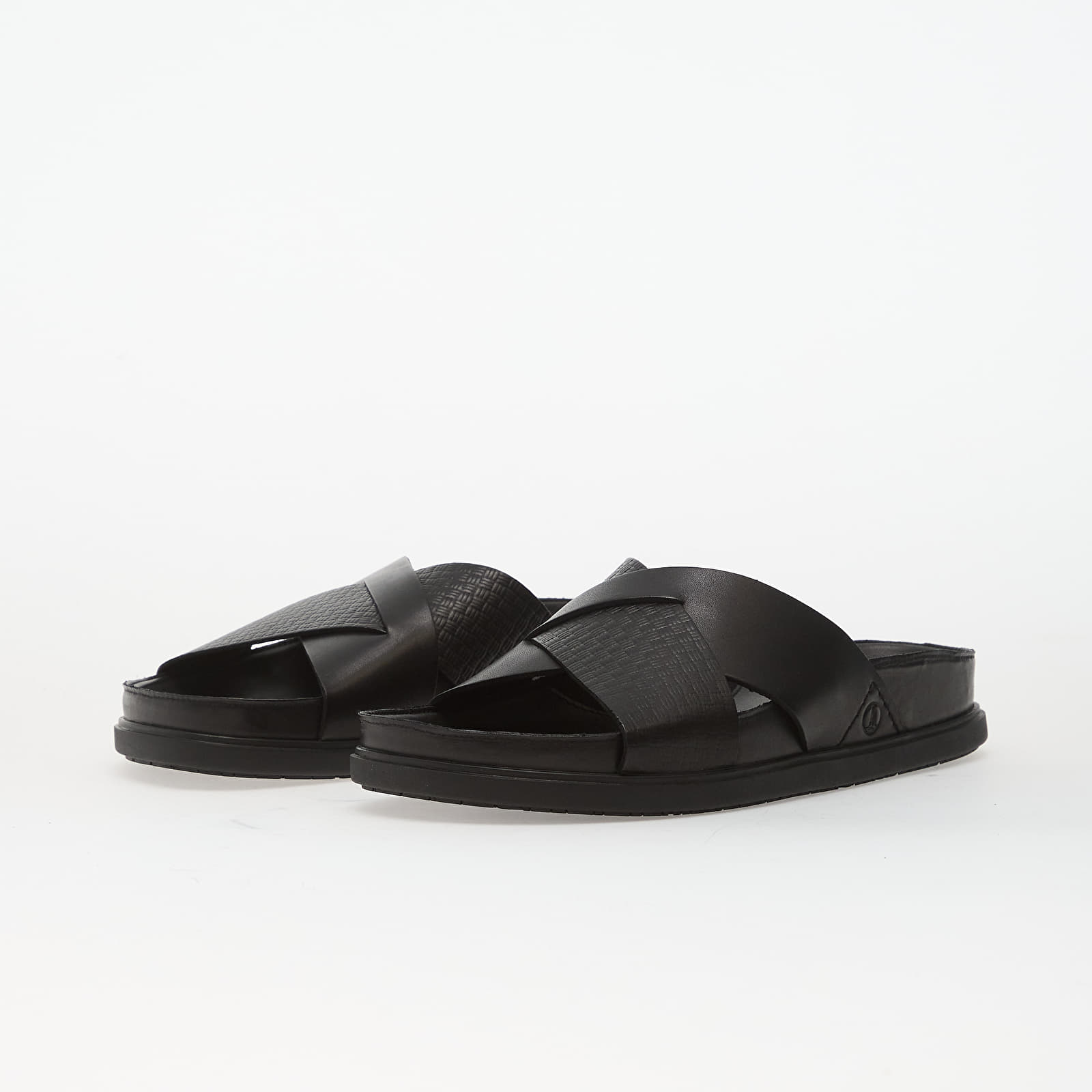 Pánské tenisky a boty Clarks Torford Cross Black Leather