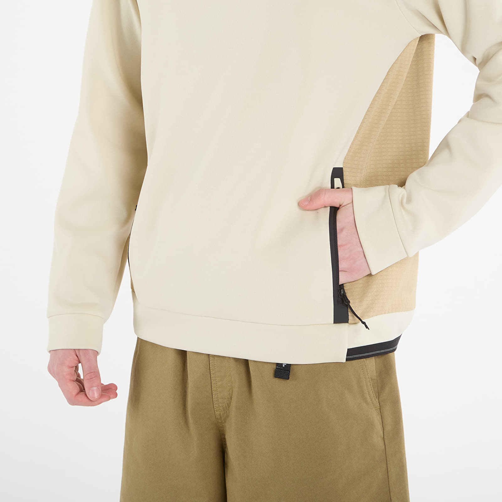 Суичърти The North Face M Mountain Athletics Fleece Crew Desert Stone/ Khaki Stone