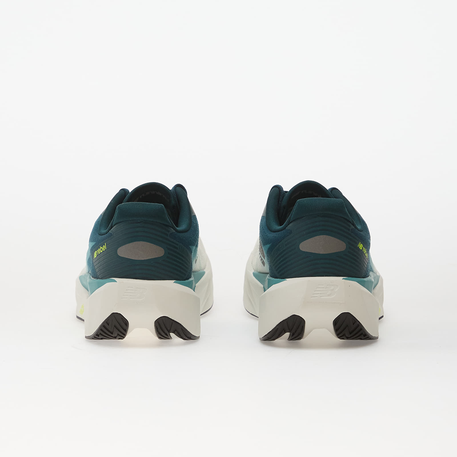 Vīriešu apavi New Balance FuelCell Rebel v5 Medusa Green/ Faded Teal
