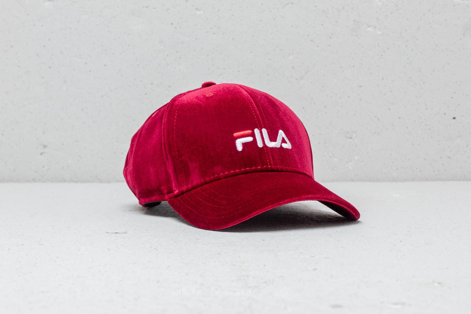 Casquette fila velour hotsell